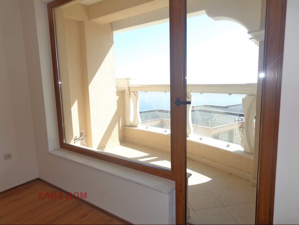 Продава 2-СТАЕН, гр. Варна, к.к. Чайка, снимка 2 - Апартаменти - 50638911
