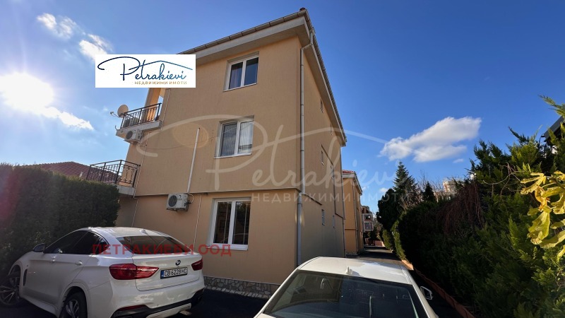 Продава КЪЩА, гр. Свети Влас, област Бургас, снимка 4 - Къщи - 52811602