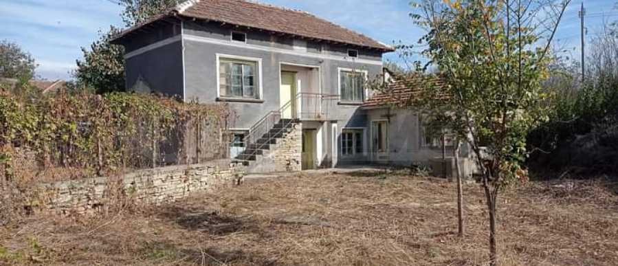 Продава КЪЩА, гр. Павликени, област Велико Търново