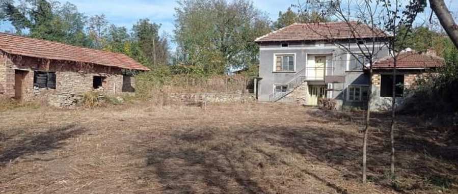 Продава КЪЩА, гр. Павликени, област Велико Търново, снимка 3 - Къщи - 54144640