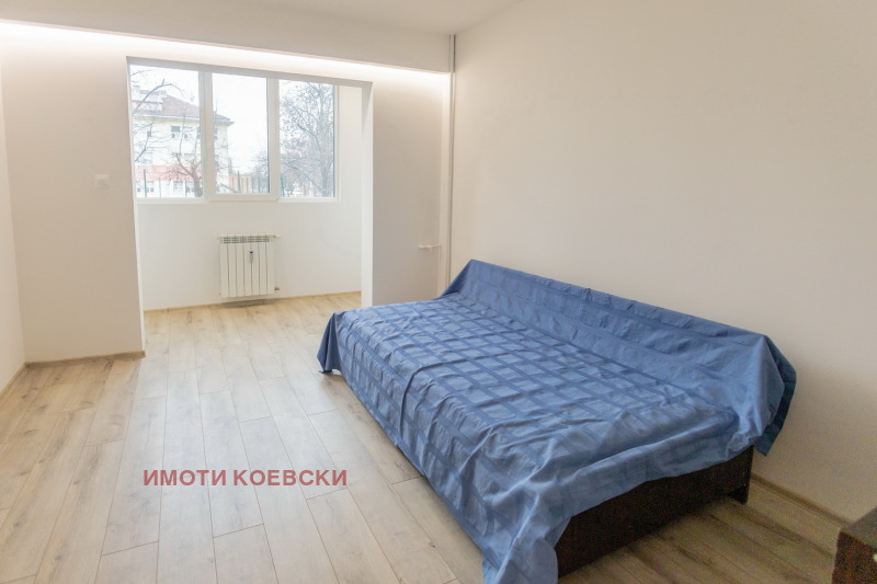 Продава 2-СТАЕН, гр. София, Толстой, снимка 1 - Aпартаменти - 48211640