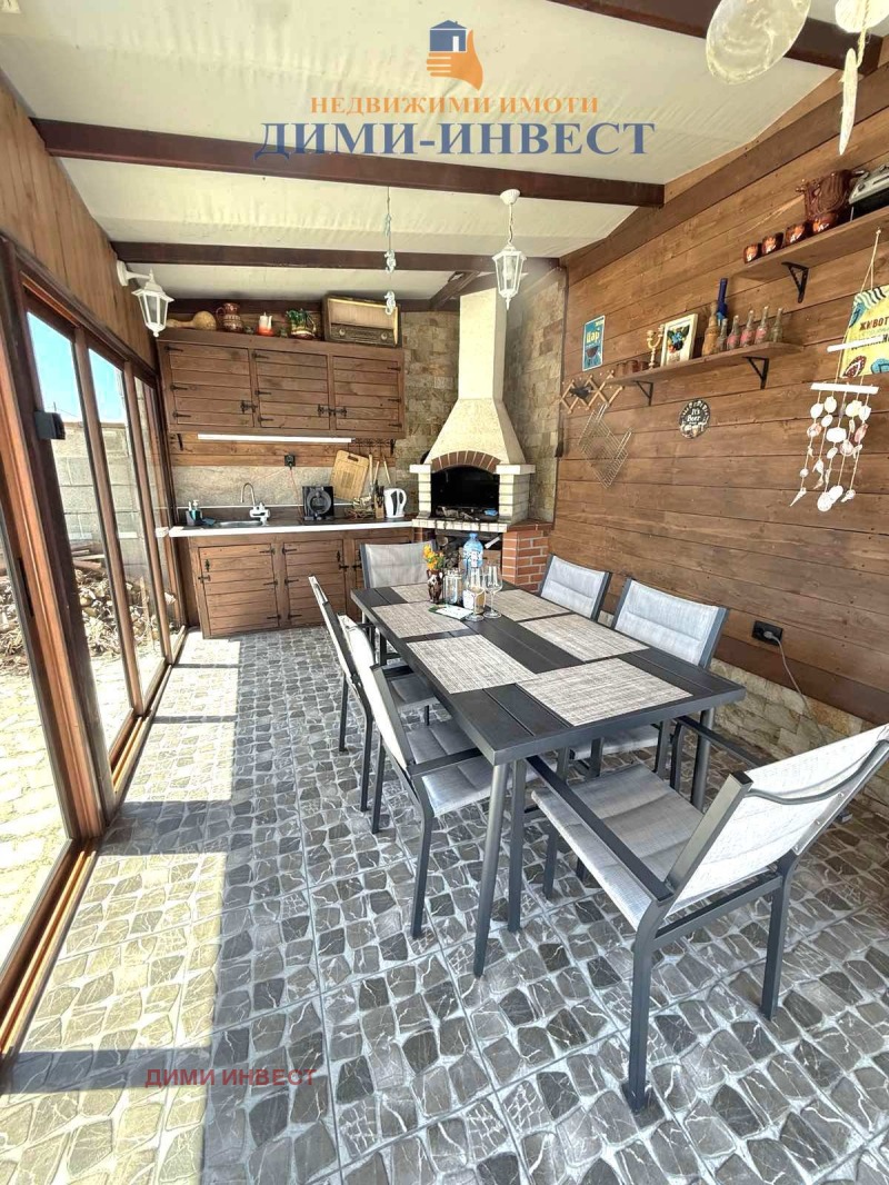 Продава КЪЩА, с. Топола, област Добрич, снимка 3 - Къщи - 52720875