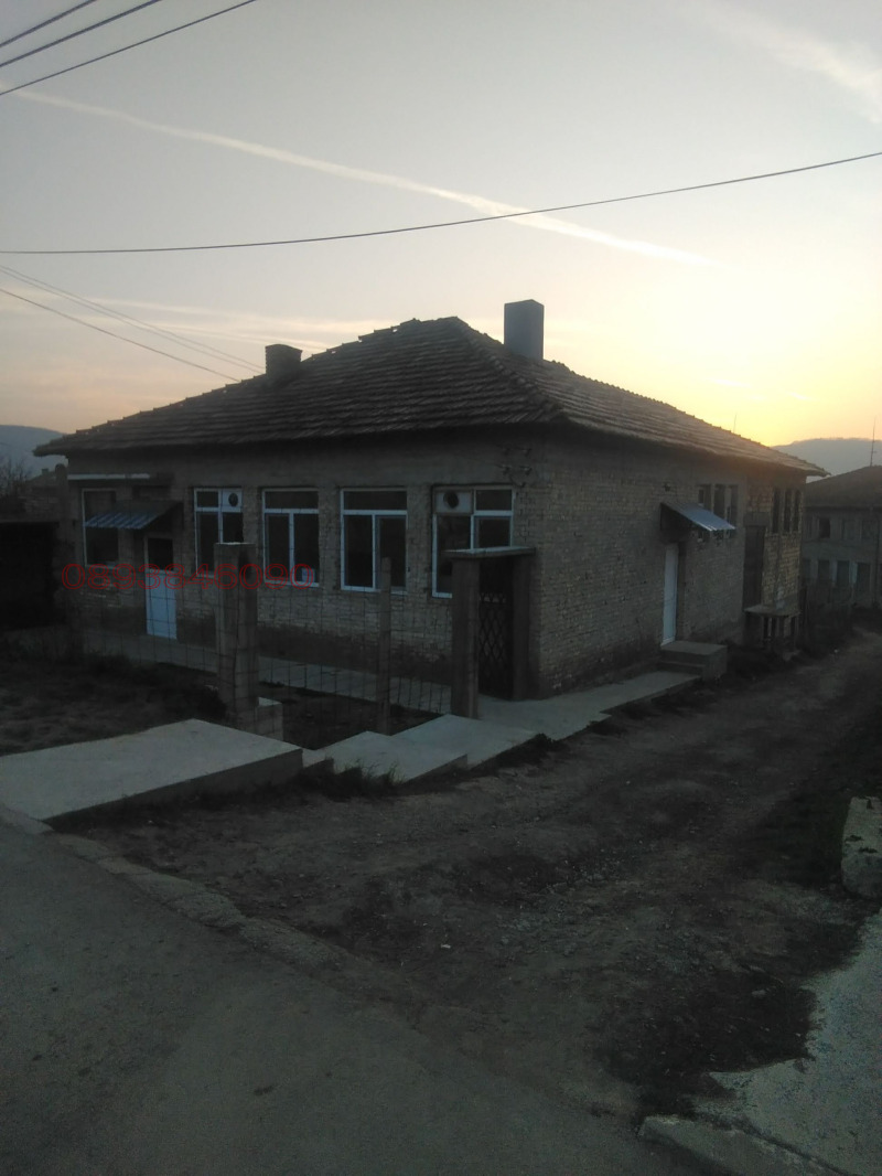 Продава ПРОМ. ПОМЕЩЕНИЕ, с. Крепча, област Търговище, снимка 12 - Производствени сгради - 52781408