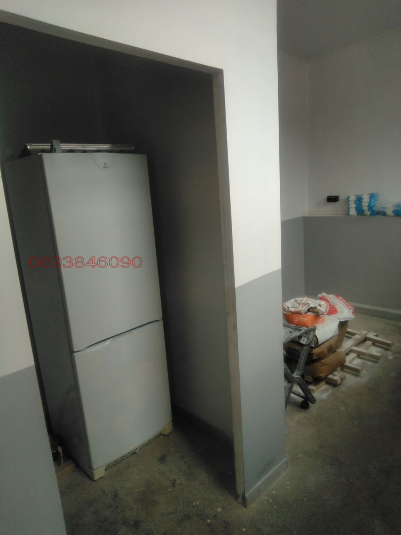 Продава ПРОМ. ПОМЕЩЕНИЕ, с. Крепча, област Търговище, снимка 16 - Производствени сгради - 52781408