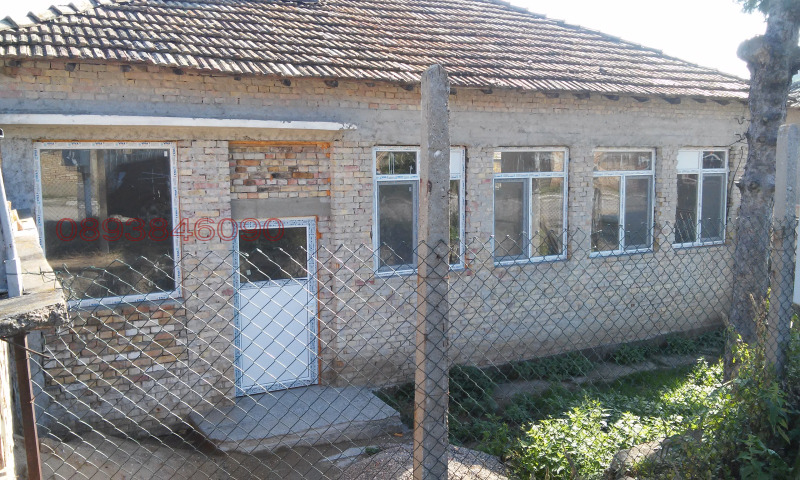 Продава ПРОМ. ПОМЕЩЕНИЕ, с. Крепча, област Търговище, снимка 5 - Производствени сгради - 52781408