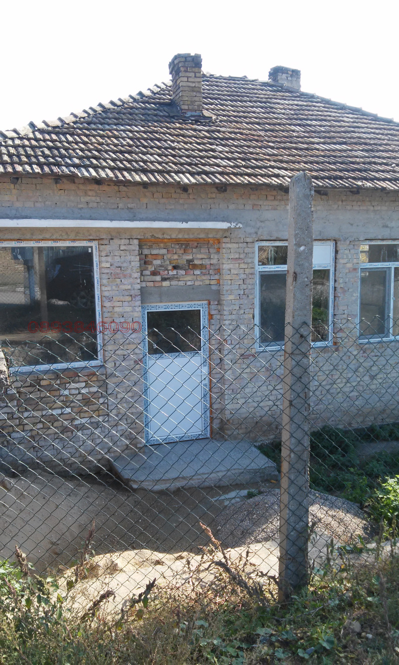 Продава ПРОМ. ПОМЕЩЕНИЕ, с. Крепча, област Търговище