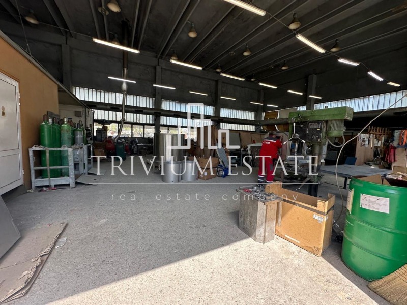 Til salg  Industribygning Plovdiv , Industrialna zona - Sever , 10851 kvm | 80897139
