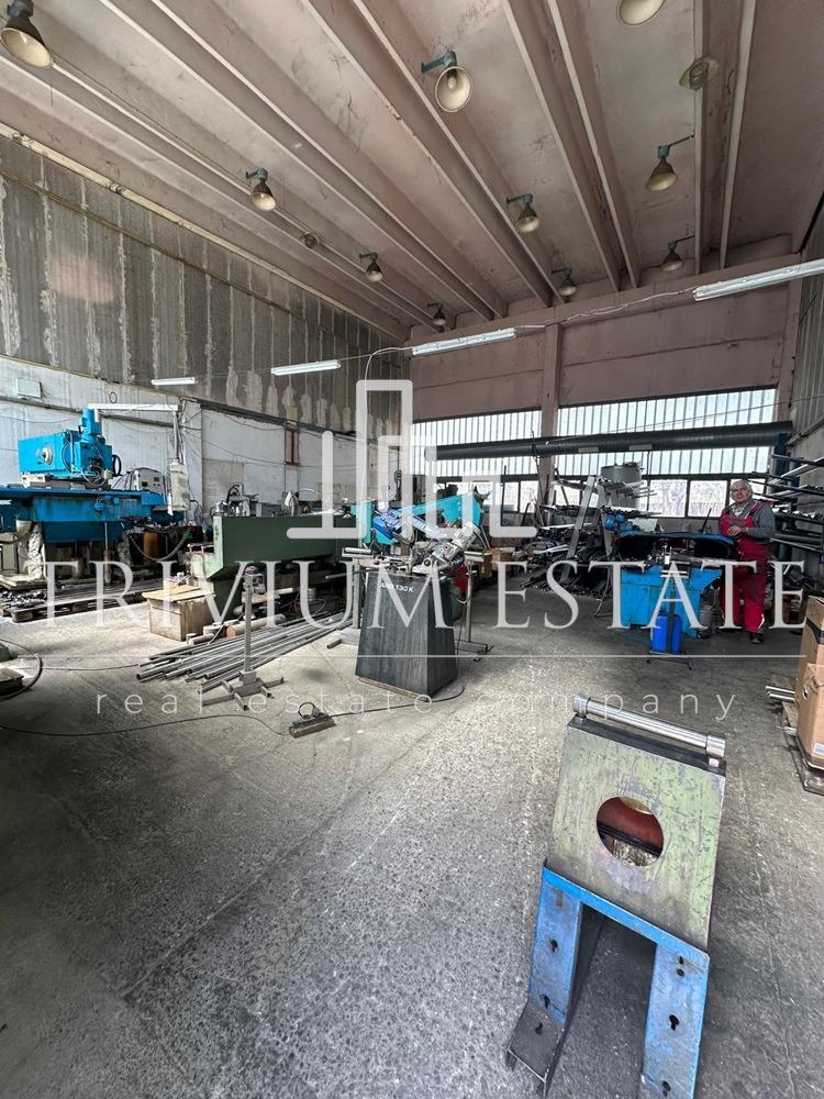 Til salg  Industribygning Plovdiv , Industrialna zona - Sever , 10851 kvm | 80897139 - billede [3]