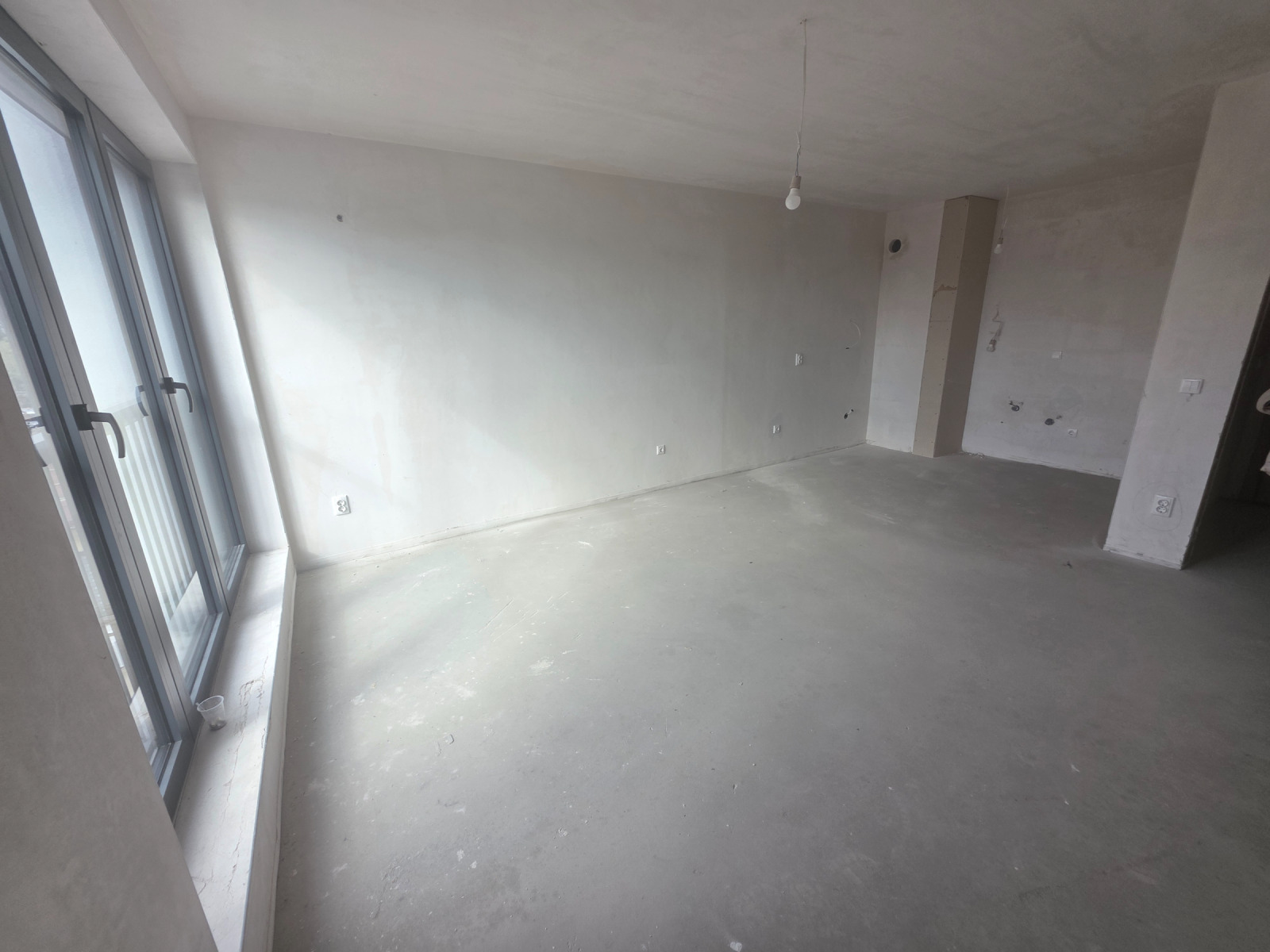 Продава 2-СТАЕН, гр. София, Банишора, снимка 2 - Апартаменти - 56470067