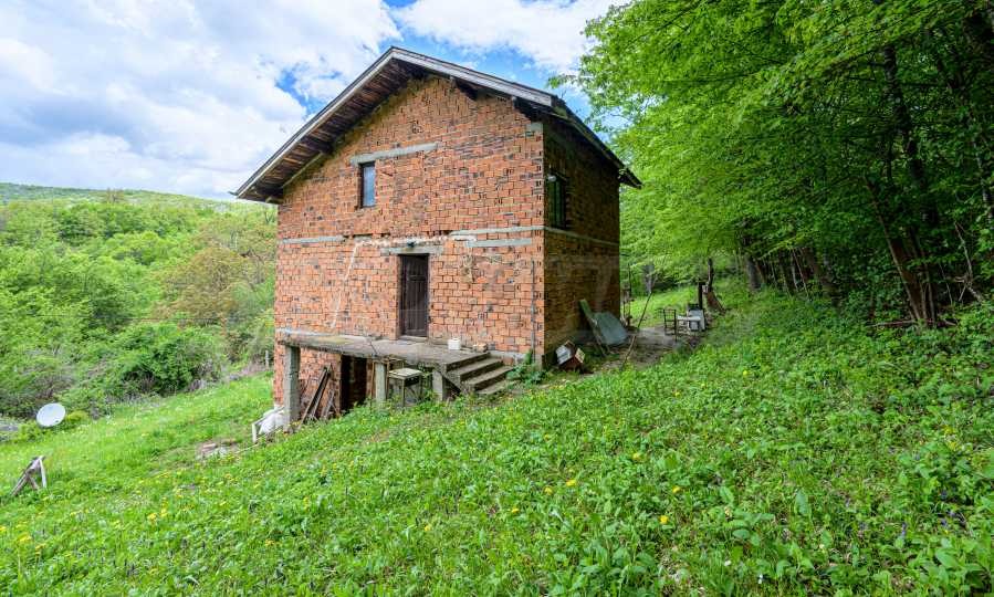 Продава КЪЩА, с. Врабча, област Перник