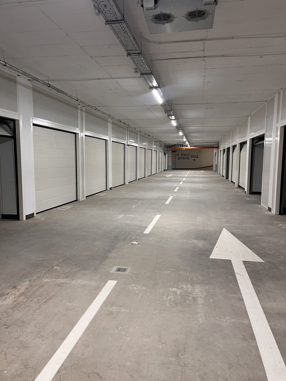 Продава ГАРАЖ, ПАРКОМЯСТО, гр. София, Студентски град, снимка 3 - Гаражи и паркоместа - 55325673