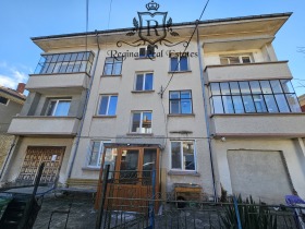 Продажба на етажи от къща в област Пловдив — страница 5 - изображение 8 