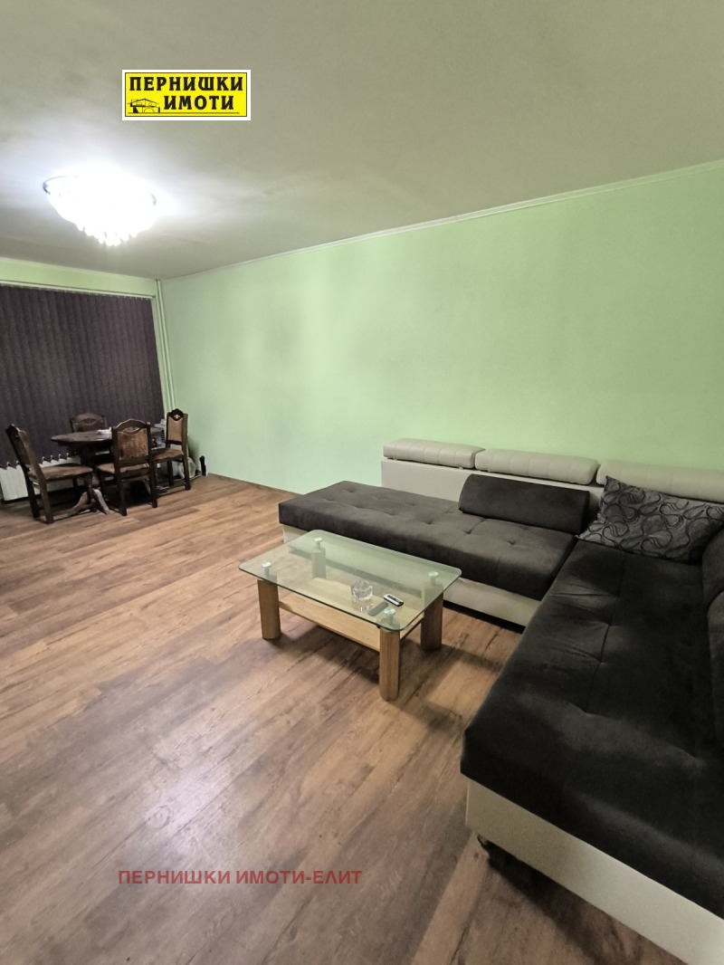 Продава  2-стаен град Перник , Мошино , 66 кв.м | 16679728 - изображение [2]