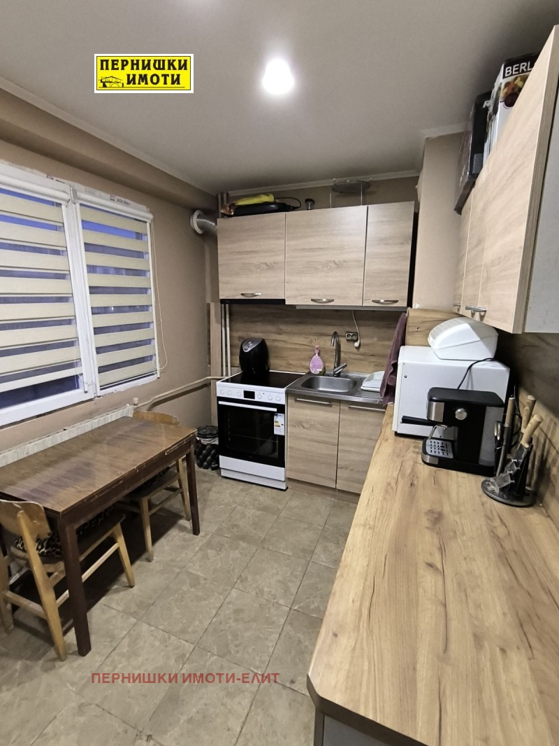 Продава  2-стаен град Перник , Мошино , 66 кв.м | 16679728 - изображение [5]