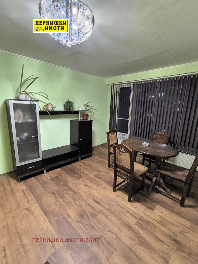 Продава  2-стаен град Перник , Мошино , 66 кв.м | 16679728 - изображение [3]