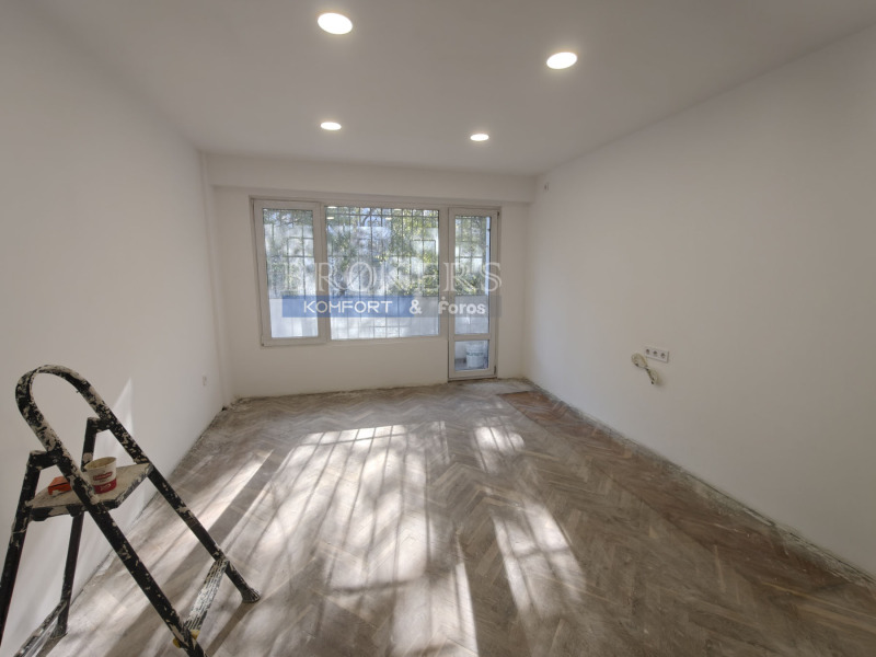 Продава 3-СТАЕН, гр. Варна, Цветен квартал, снимка 2 - Апартаменти - 52603779