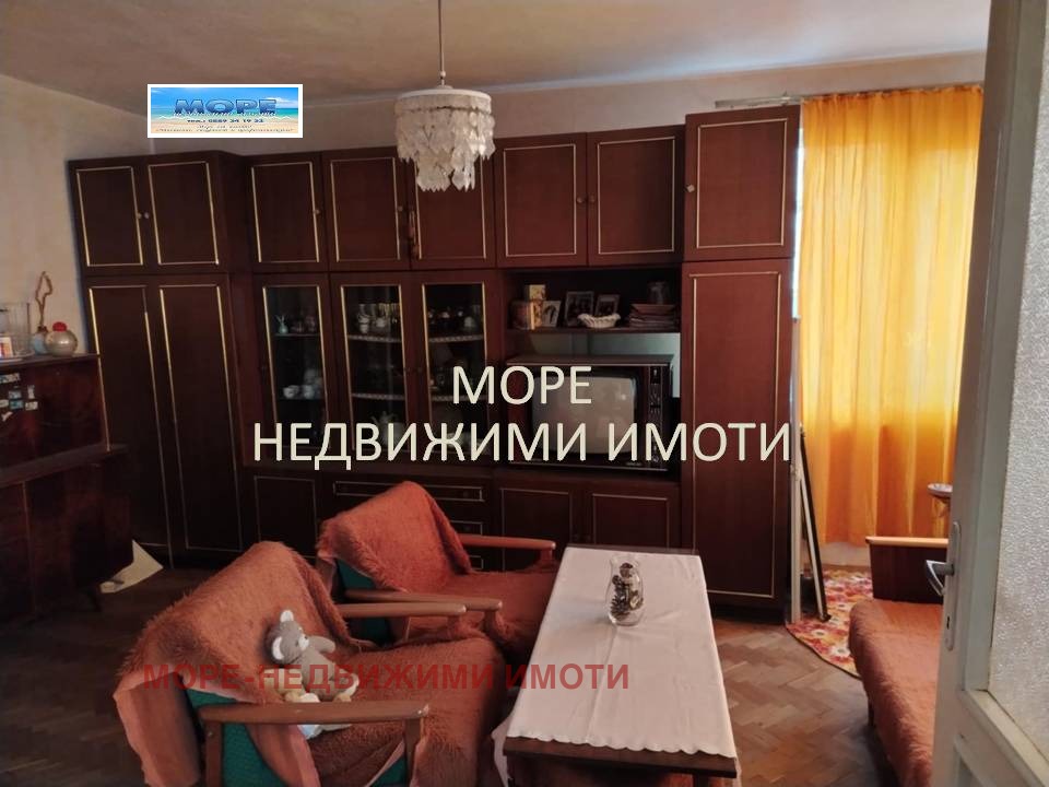 Продава 3-СТАЕН, гр. Айтос, област Бургас, снимка 2 - Апартаменти - 53671059