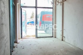 Обява Продава МАГАЗИН,град София, Гео Милев