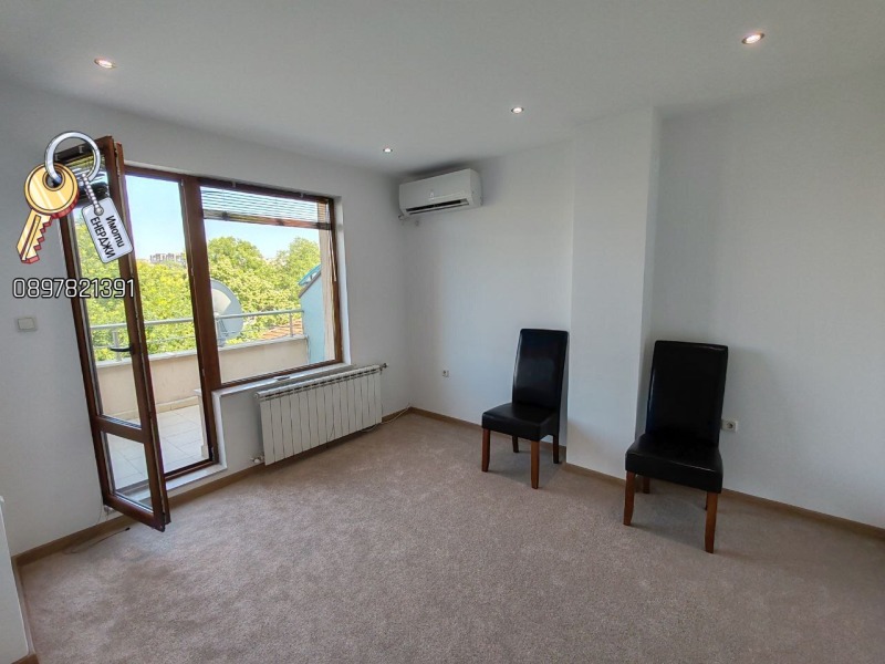 Te koop  3+ slaapkamer Pleven , Idealen tsentar , 165 m² | 15568146 - afbeelding [13]