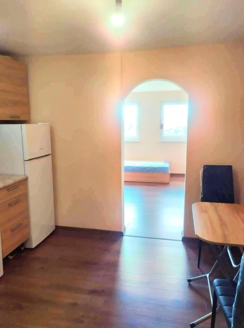 Продава АТЕЛИЕ, ТАВАН, гр. Плевен, Дружба 3, снимка 3 - Апартаменти - 52401519