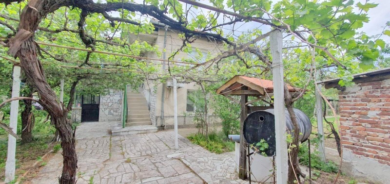 Продава  Къща област Пловдив , гр. Брезово , 165 кв.м | 71448164 - изображение [2]
