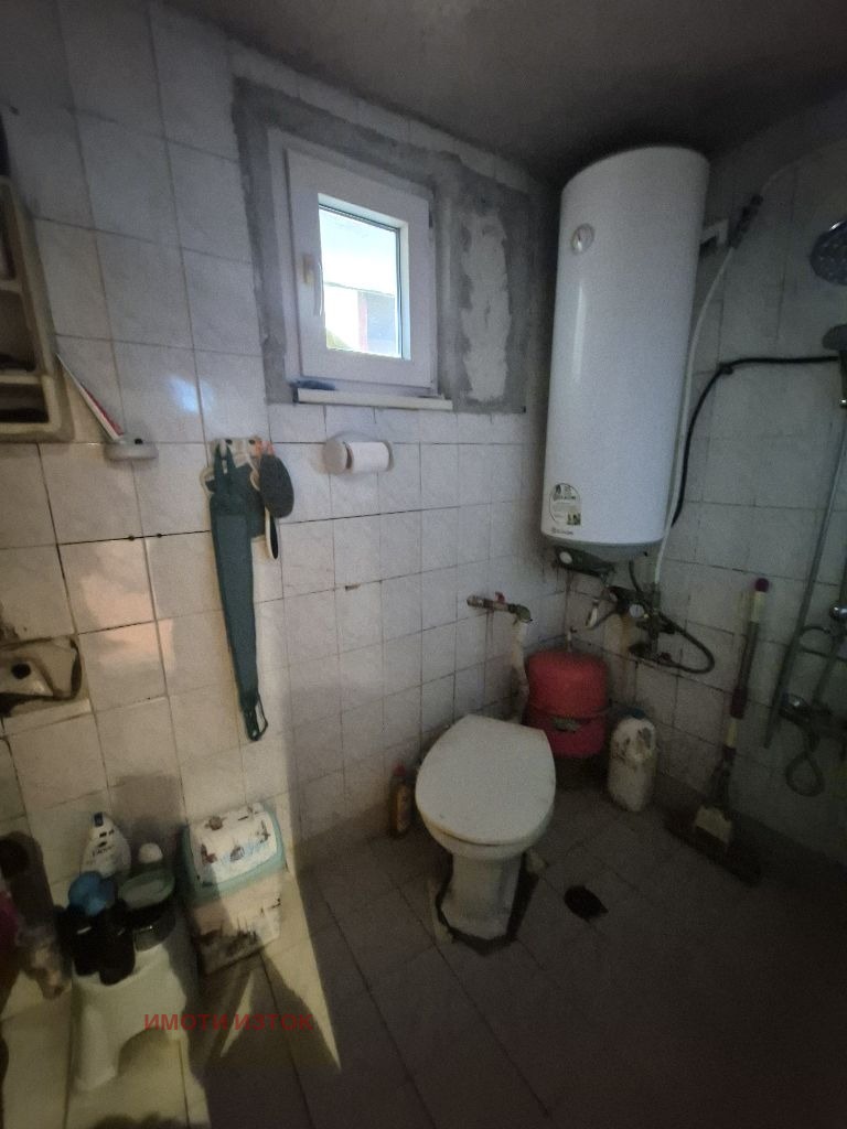 Продава КЪЩА, гр. Перник, Димова махала, снимка 7 - Къщи - 52364261