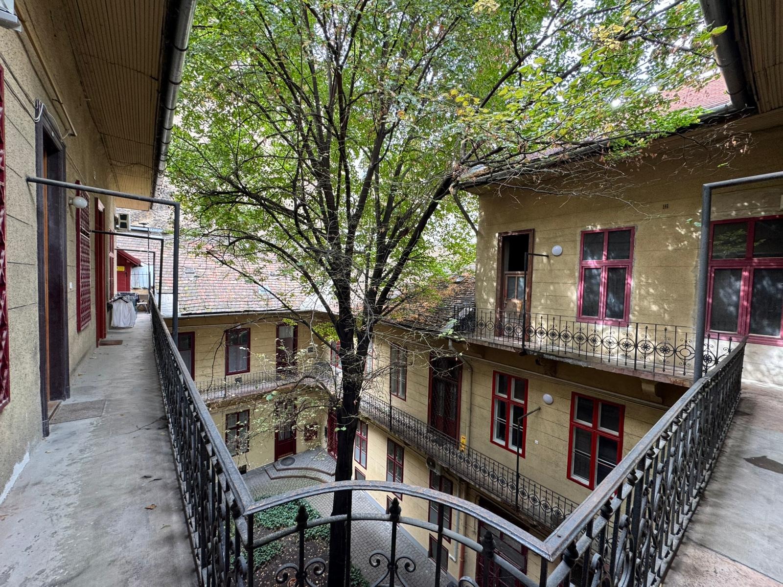 Продава 1-СТАЕН, гр. София, Център