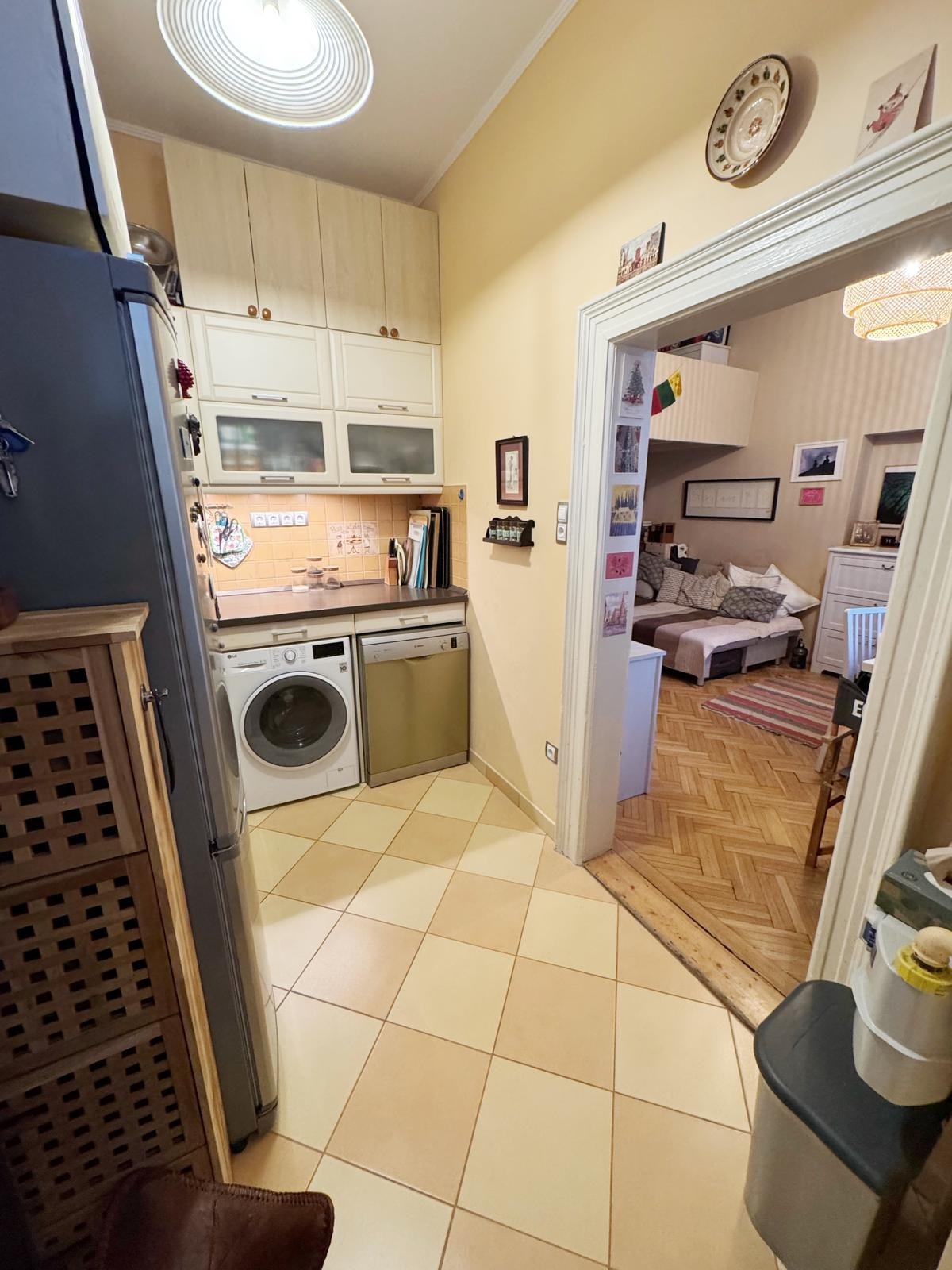 Продава 1-СТАЕН, гр. София, Център, снимка 6 - Апартаменти - 54054443