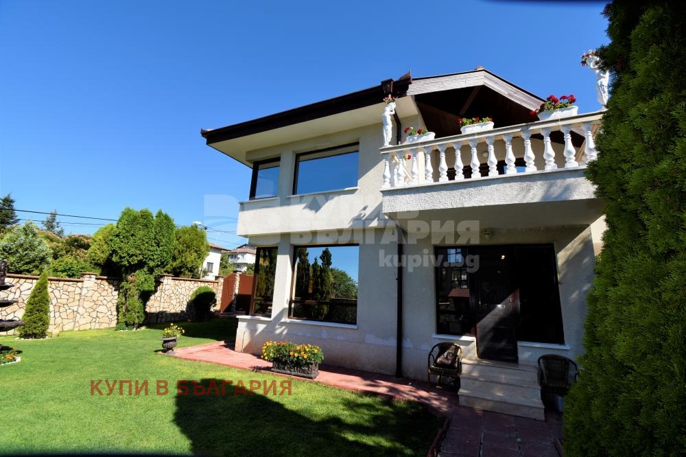 Продава КЪЩА, гр. Варна, м-т Евксиноград