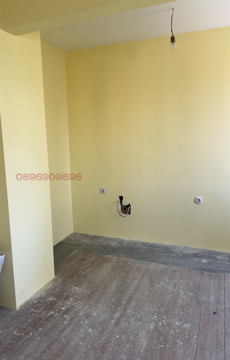 Продава  Многостаен град Пазарджик , Идеален център , 127 кв.м | 35644220 - изображение [10]