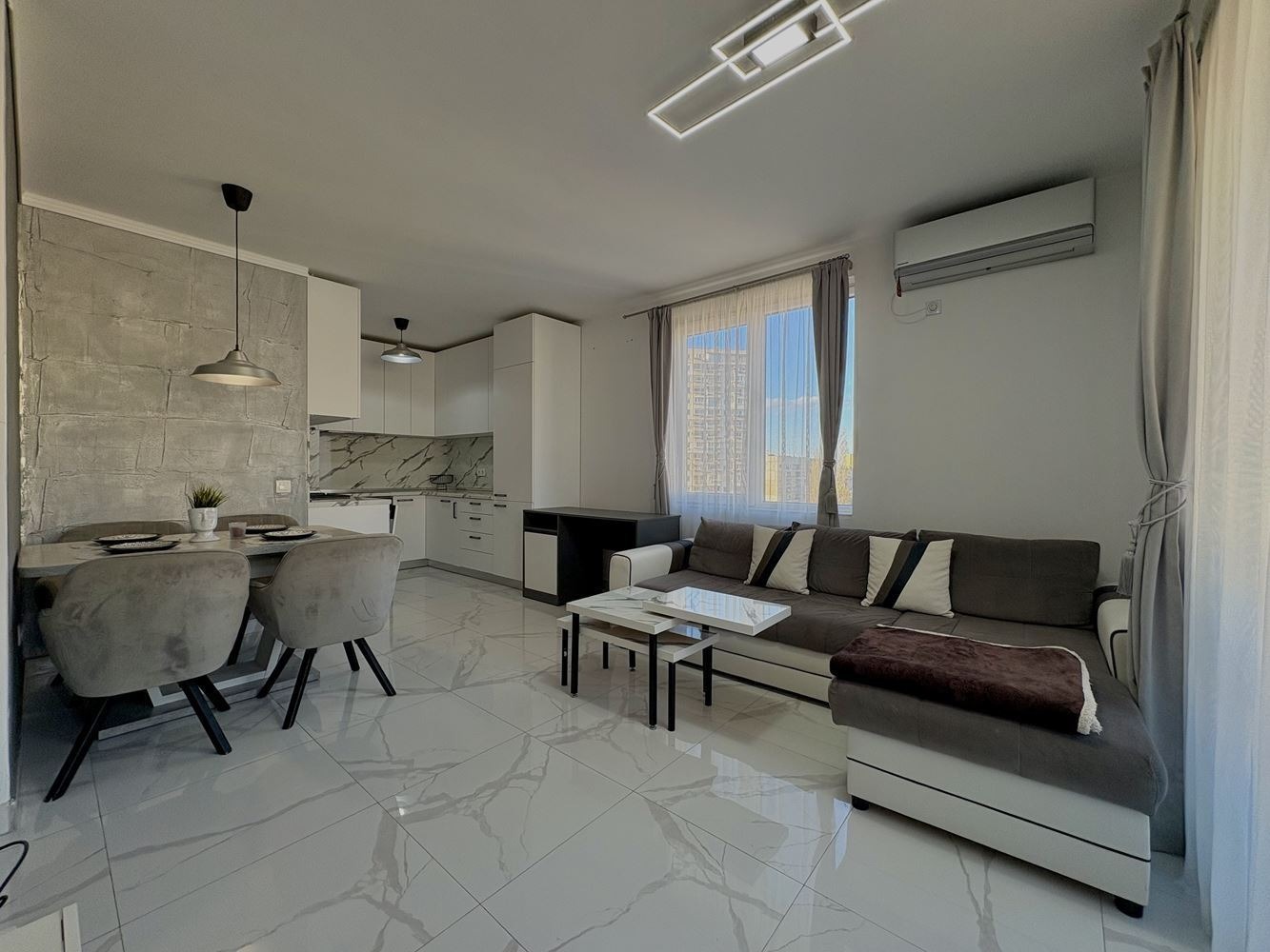 Продава 2-СТАЕН, гр. София, Красна поляна 2