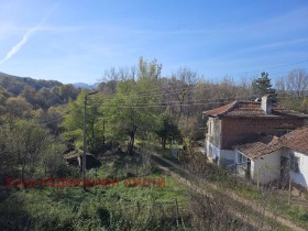 Casa Glogovitsa, región Pernik 12