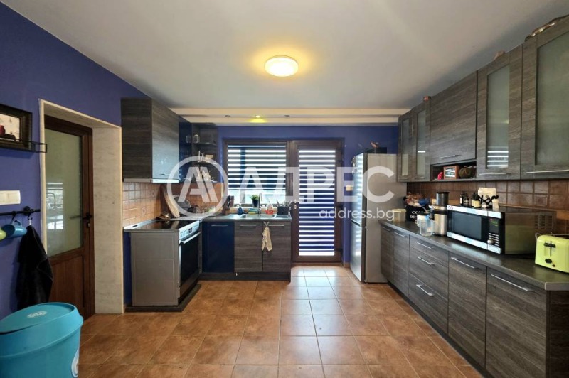 Продава КЪЩА, гр. София, с. Лозен, снимка 5 - Къщи - 53508577