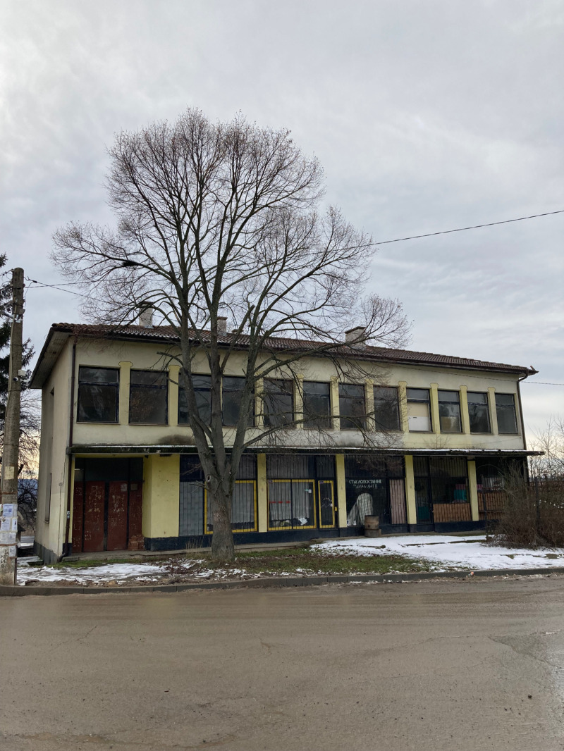 Продава ПРОМ. ПОМЕЩЕНИЕ, с. Байлово, област София област