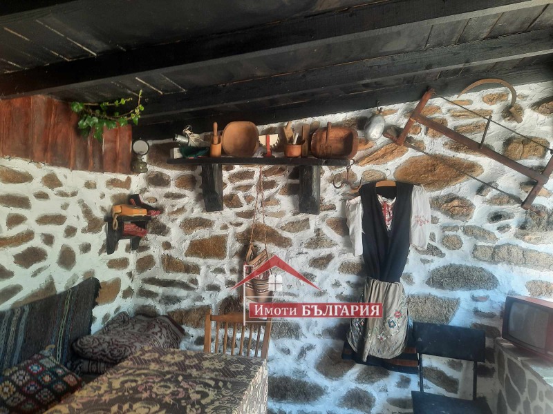 Продава КЪЩА, с. Свежен, област Пловдив, снимка 12 - Къщи - 46278132