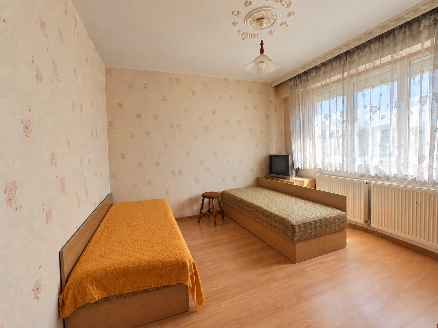 Продава 3-СТАЕН, гр. Ихтиман, област София област, снимка 14 - Апартаменти - 56015954