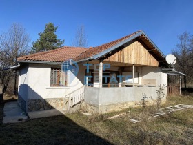 Продажба на имоти в с. Баевци, област Велико Търново - изображение 3 