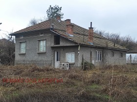 Продажба на имоти в с. Поликраище, област Велико Търново - изображение 9 