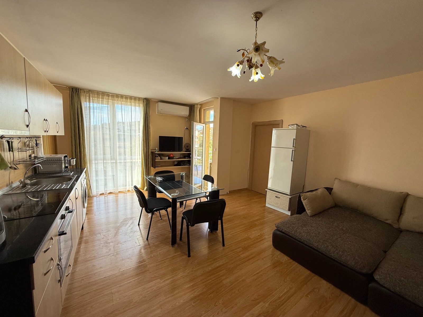 Продава 3-СТАЕН, гр. Приморско, област Бургас, снимка 3 - Апартаменти - 53782030