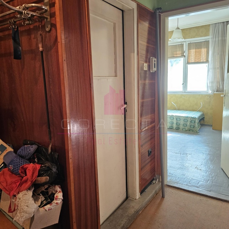 Продава  3-стаен град Русе , Здравец , 70 кв.м | 38914190 - изображение [2]