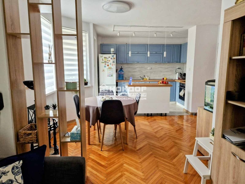 À venda  Mais de 3 quartos Plovdiv , Centar , 123 m² | 72849069 - imagem [4]