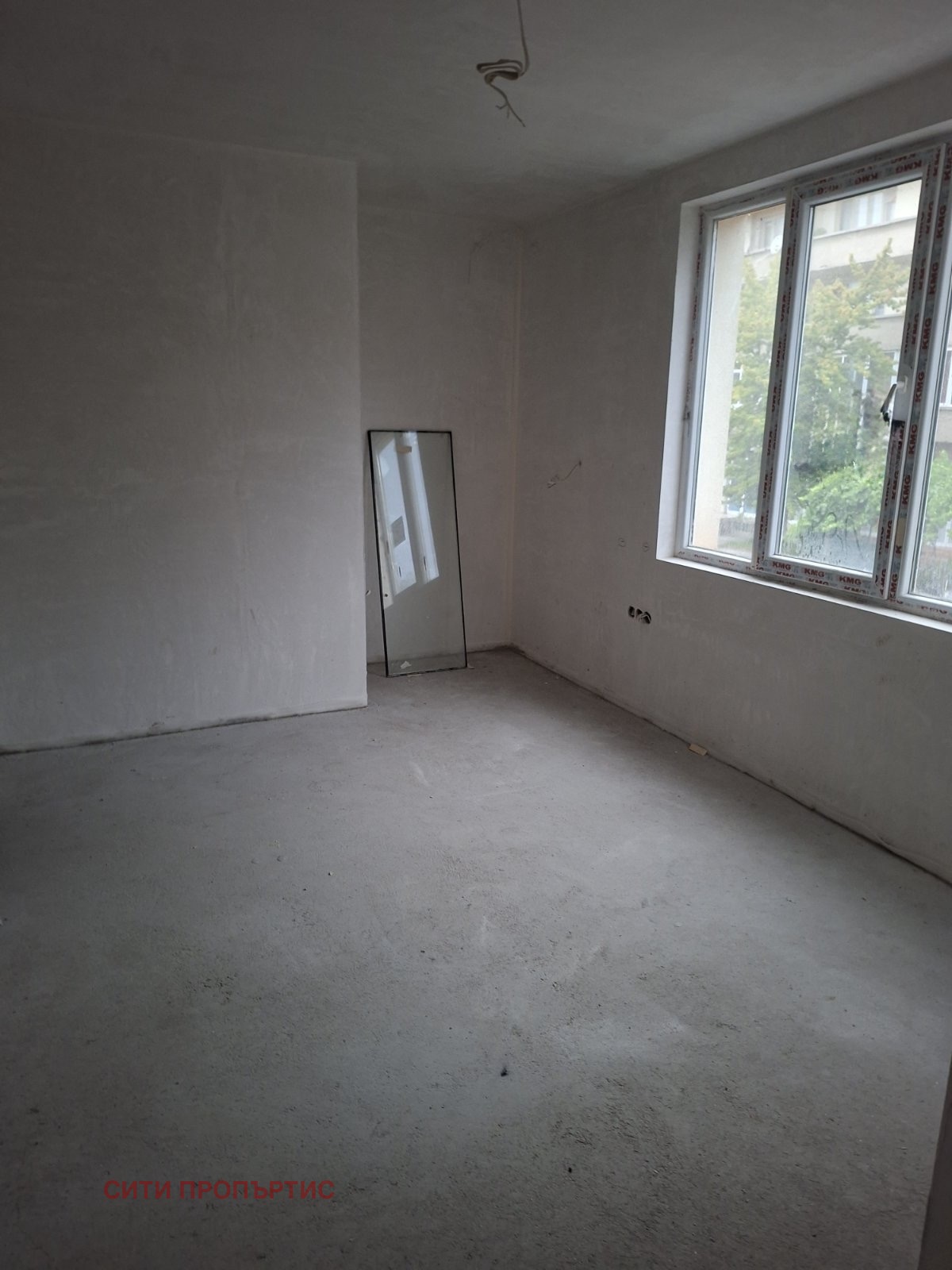 Продава  3-стаен град Благоевград , Широк център , 95 кв.м | 26585915