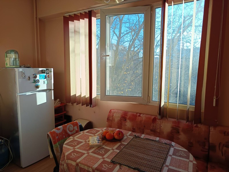 Продава 2-СТАЕН, гр. София, Люлин 4, снимка 10 - Апартаменти - 52413027