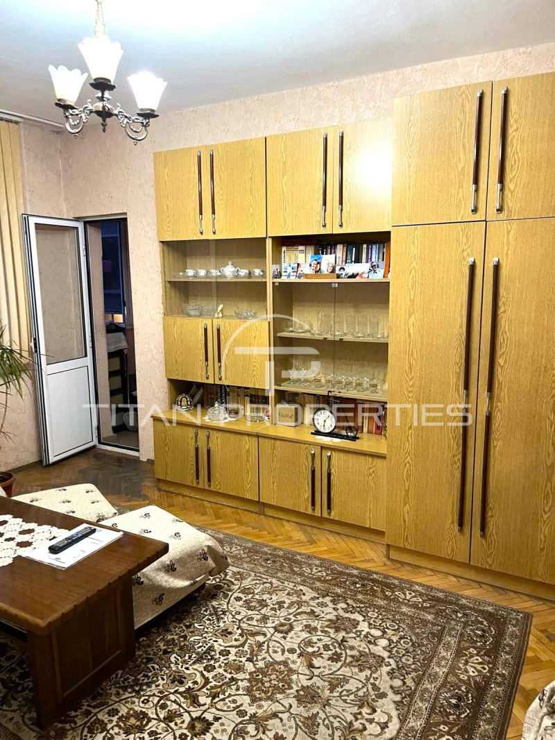 Продава 2-СТАЕН, гр. Пловдив, Кършияка, снимка 2 - Апартаменти - 53279620