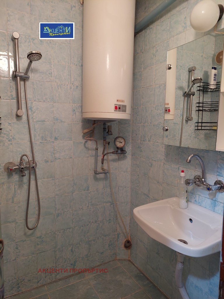 Продава 3-СТАЕН, гр. Велико Търново, Бузлуджа, снимка 4 - Апартаменти - 53998228