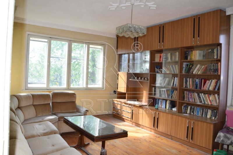 À vendre  3+ chambres Plovdiv , Komatevo , 160 m² | 47521942