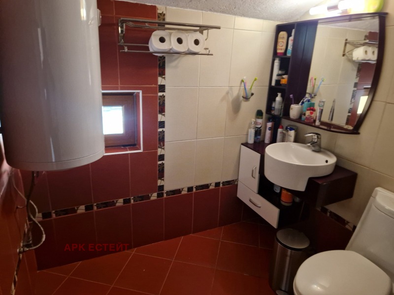 Продава КЪЩА, гр. София, с. Мало Бучино, снимка 12 - Къщи - 52408200