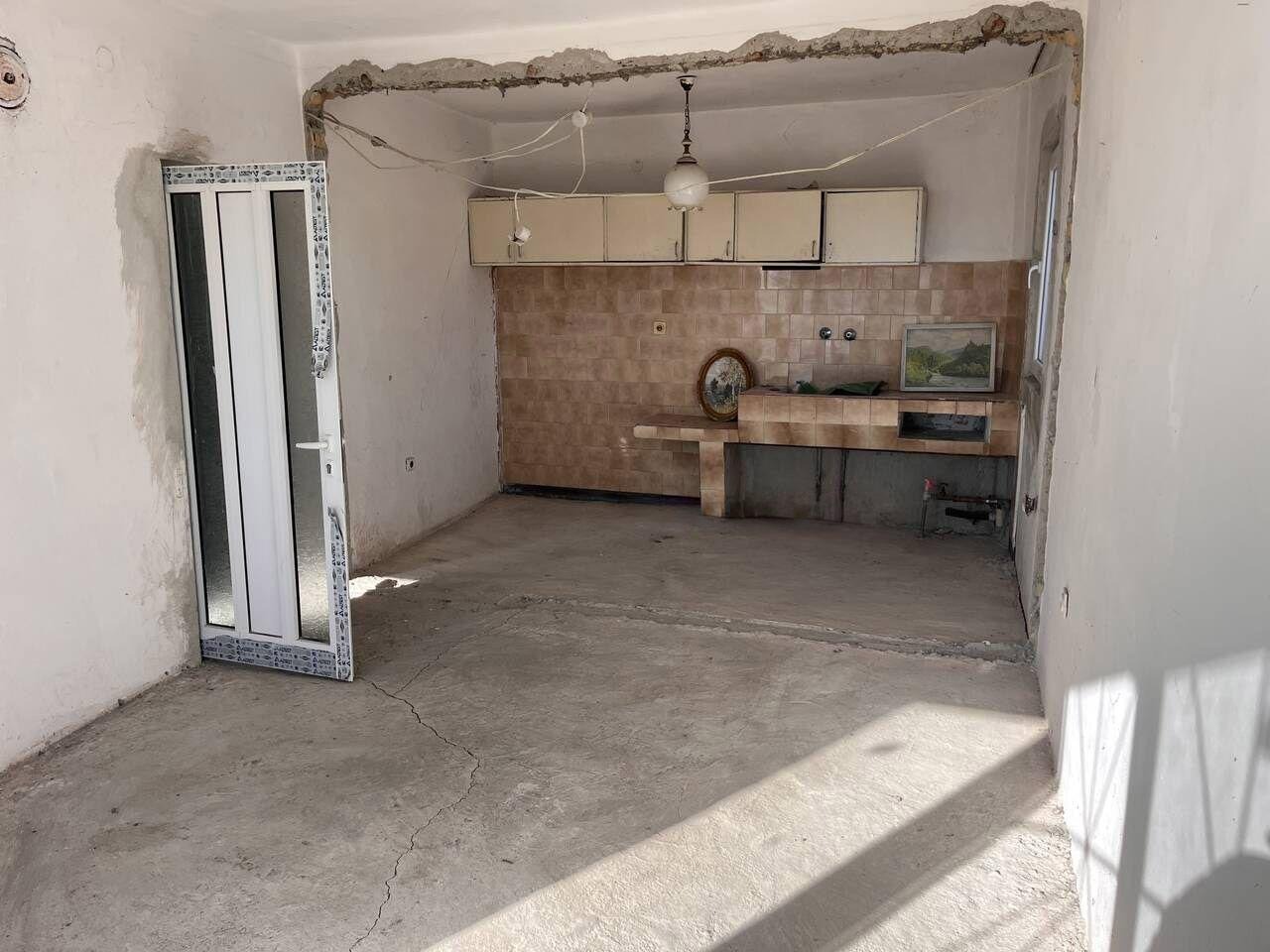 Продава КЪЩА, гр. Камено, област Бургас, снимка 2 - Къщи - 54746780