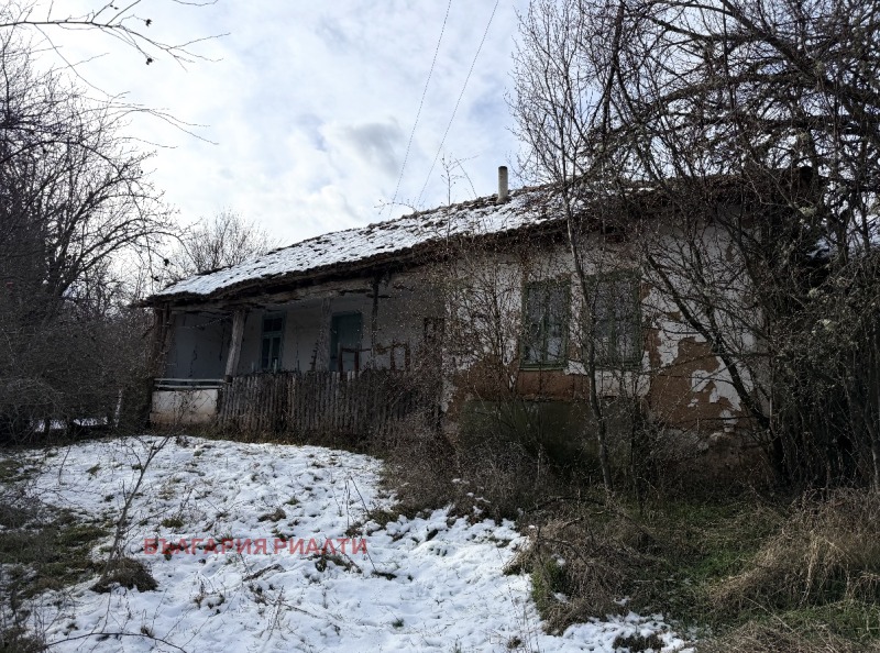 Продава КЪЩА, с. Лобош, област Перник, снимка 3 - Къщи - 53581840