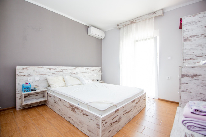 Продава КЪЩА, гр. Хасково, Център, снимка 15 - Къщи - 54607565